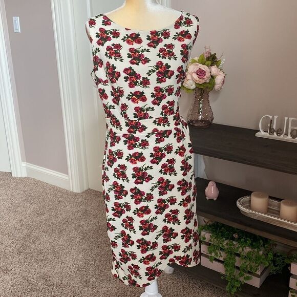 EUC Queen Of Hearts Dress(size 16) - Picture 3 of 10